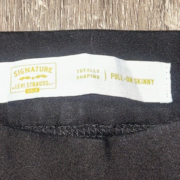 Women's Totally Shaping Levi Strauss 6S Label Pull-On Skinny Jeans 28x28 Black - Picture 3 of 6